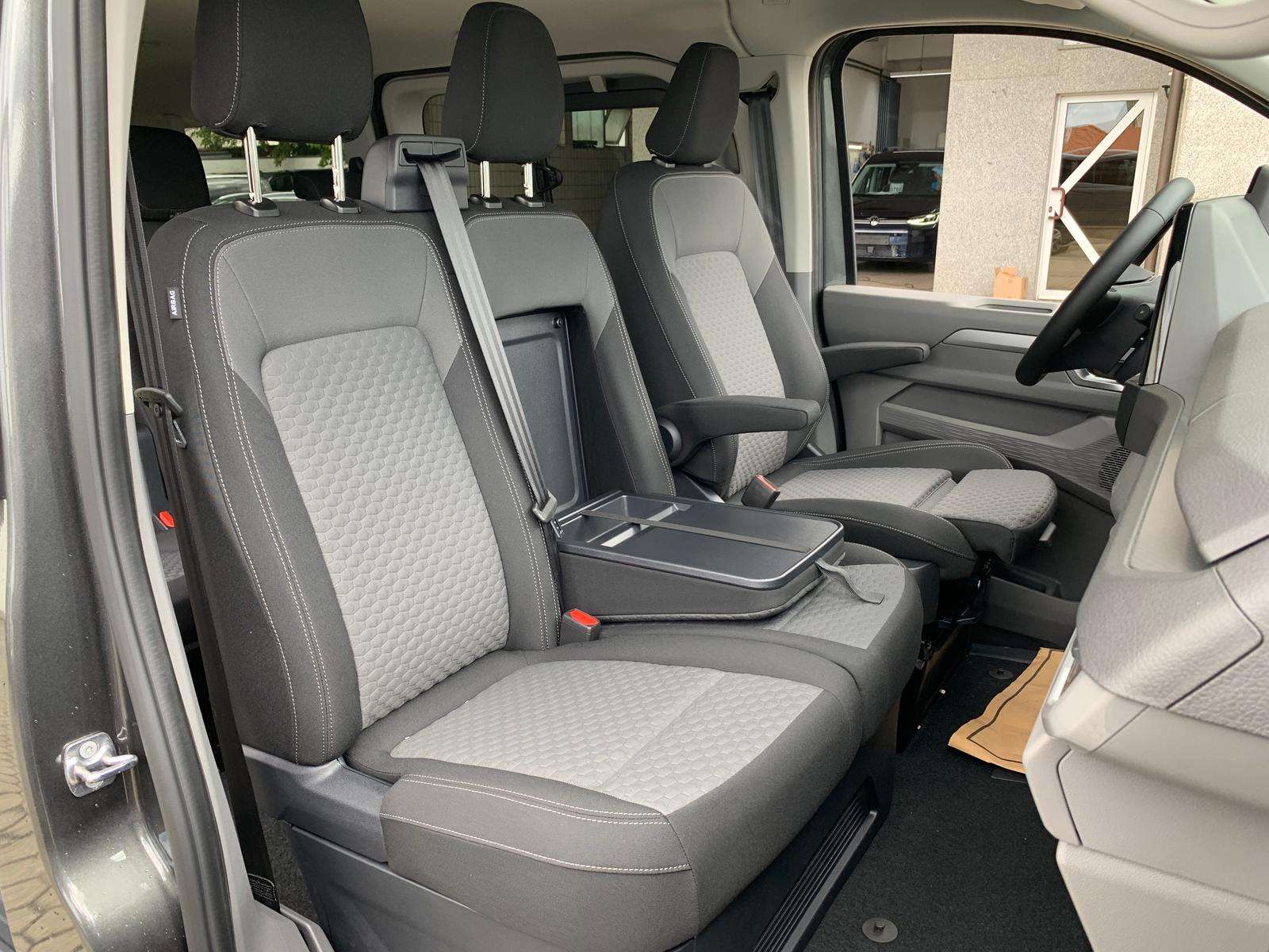 Fahrzeugbild eines Volkswagen Caravelle