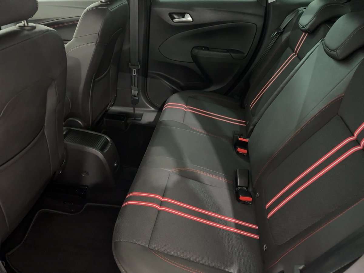 Fahrzeugbild eines Opel Crossland X