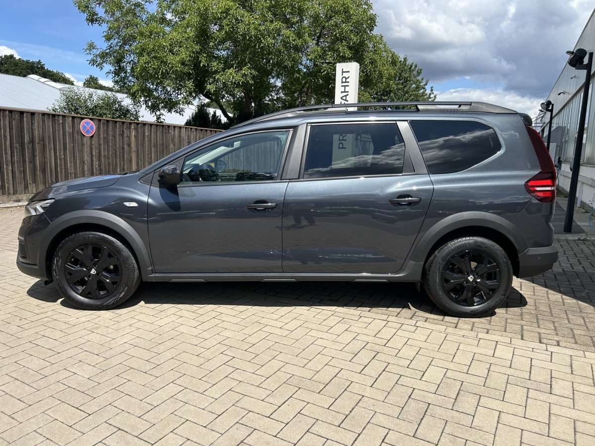 Fahrzeugbild eines Dacia Jogger