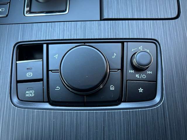 Fahrzeugbild eines Mazda CX-60