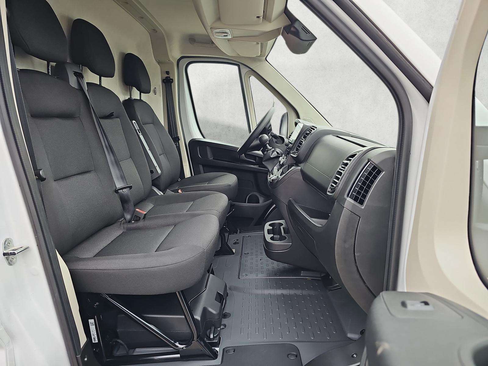 Fahrzeugbild eines Opel Movano