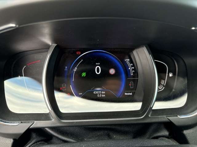 Fahrzeugbild eines Renault Grand Scénic