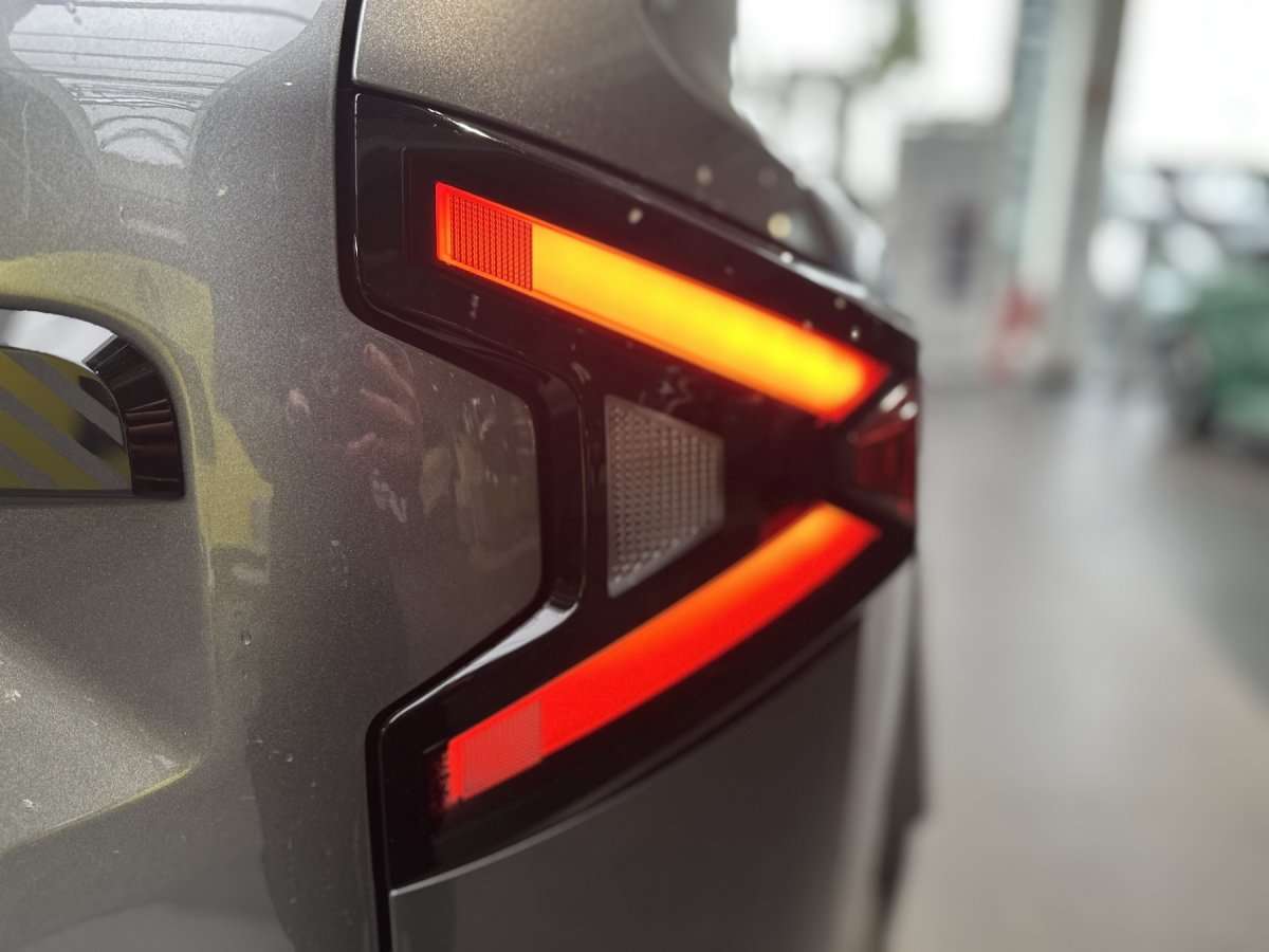 Fahrzeugbild eines Dacia Bigster