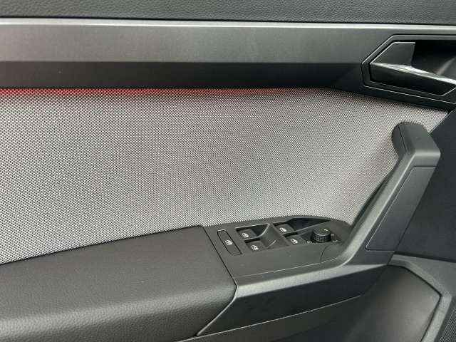 Fahrzeugbild eines SEAT Ibiza