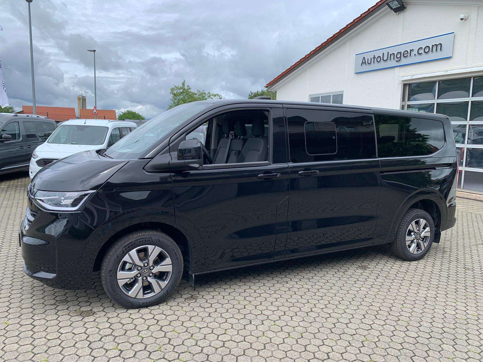 Fahrzeugbild eines Volkswagen Caravelle