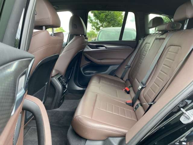 Fahrzeugbild eines BMW X3