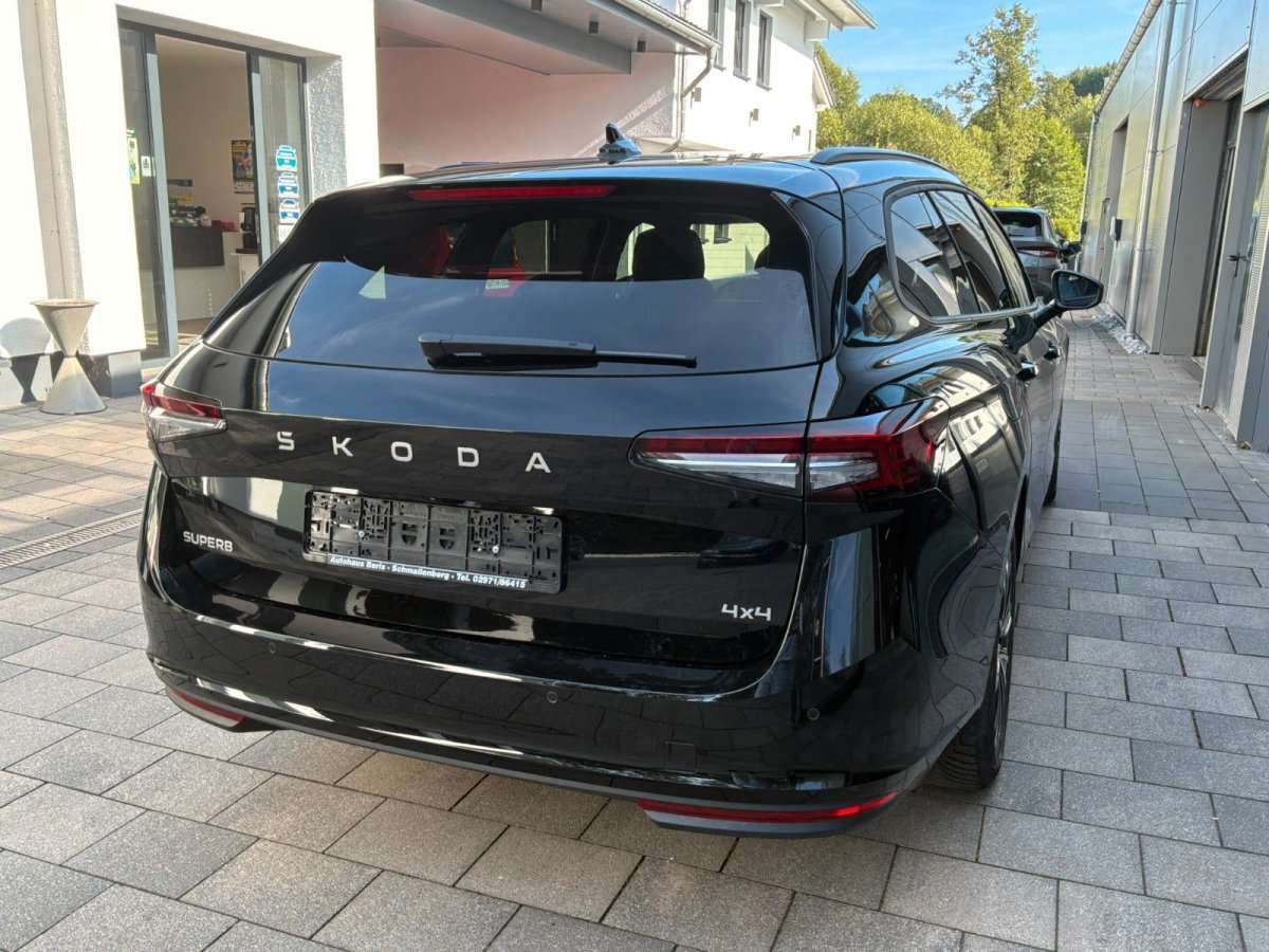 Fahrzeugbild eines Skoda Superb