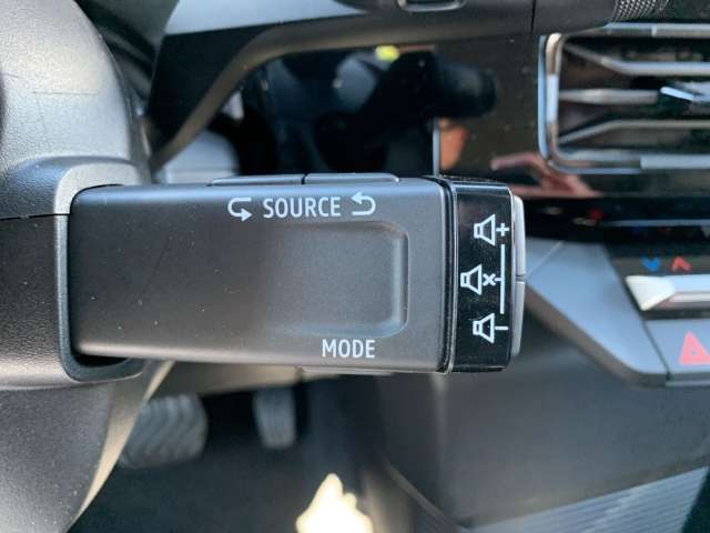 Fahrzeugbild eines Renault 5 E-TECH