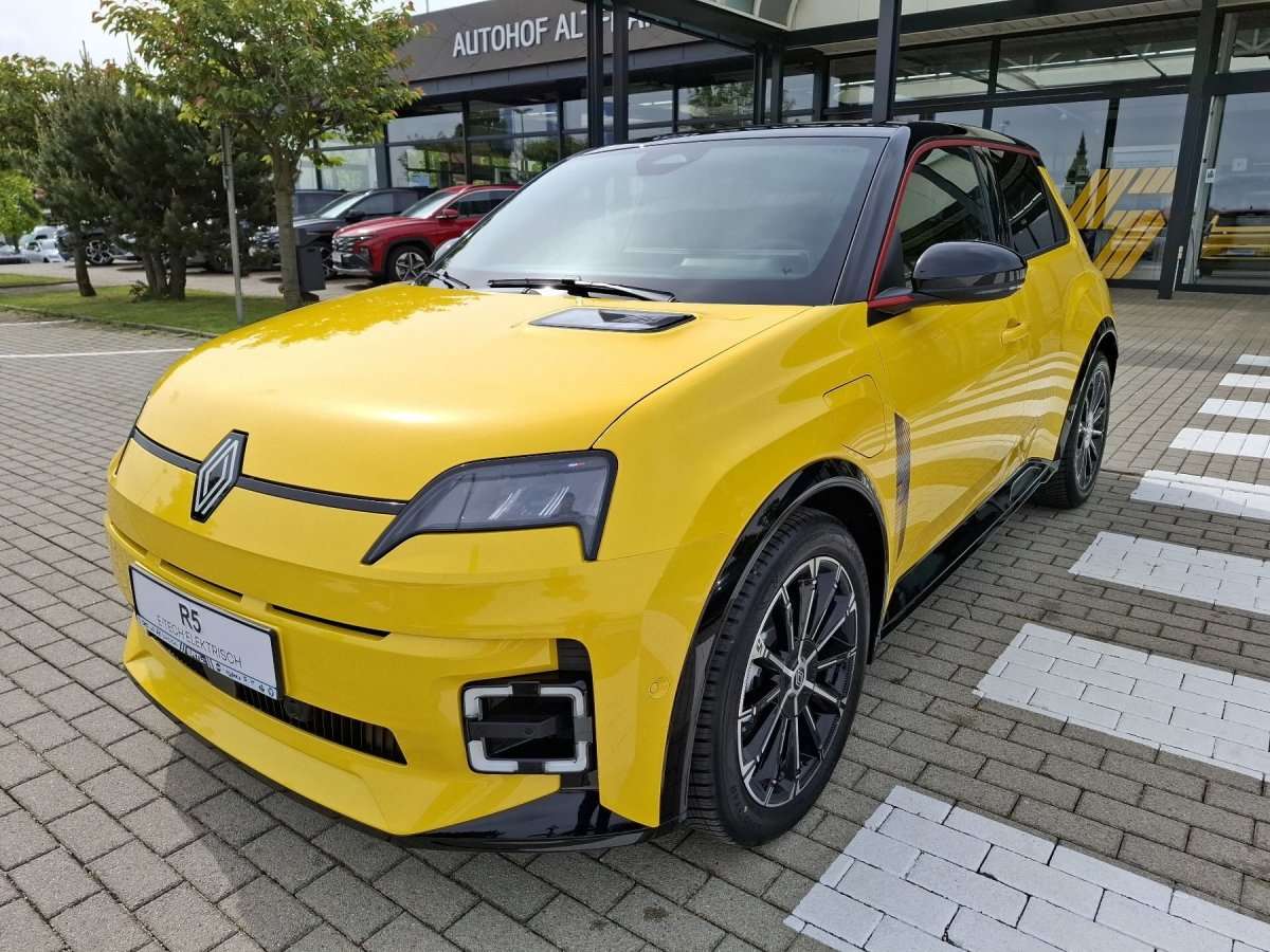 Fahrzeugbild eines Renault 5 E-TECH