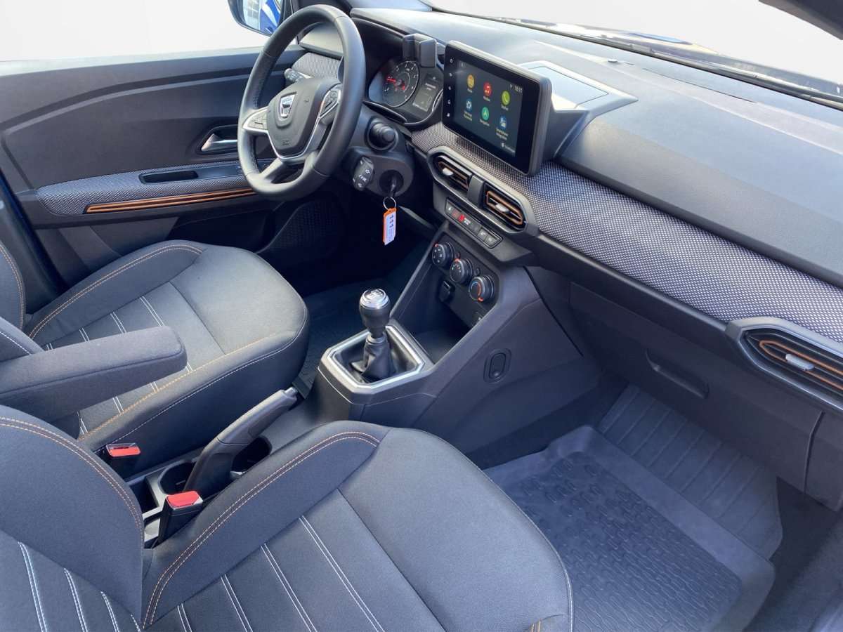 Fahrzeugbild eines Dacia Sandero