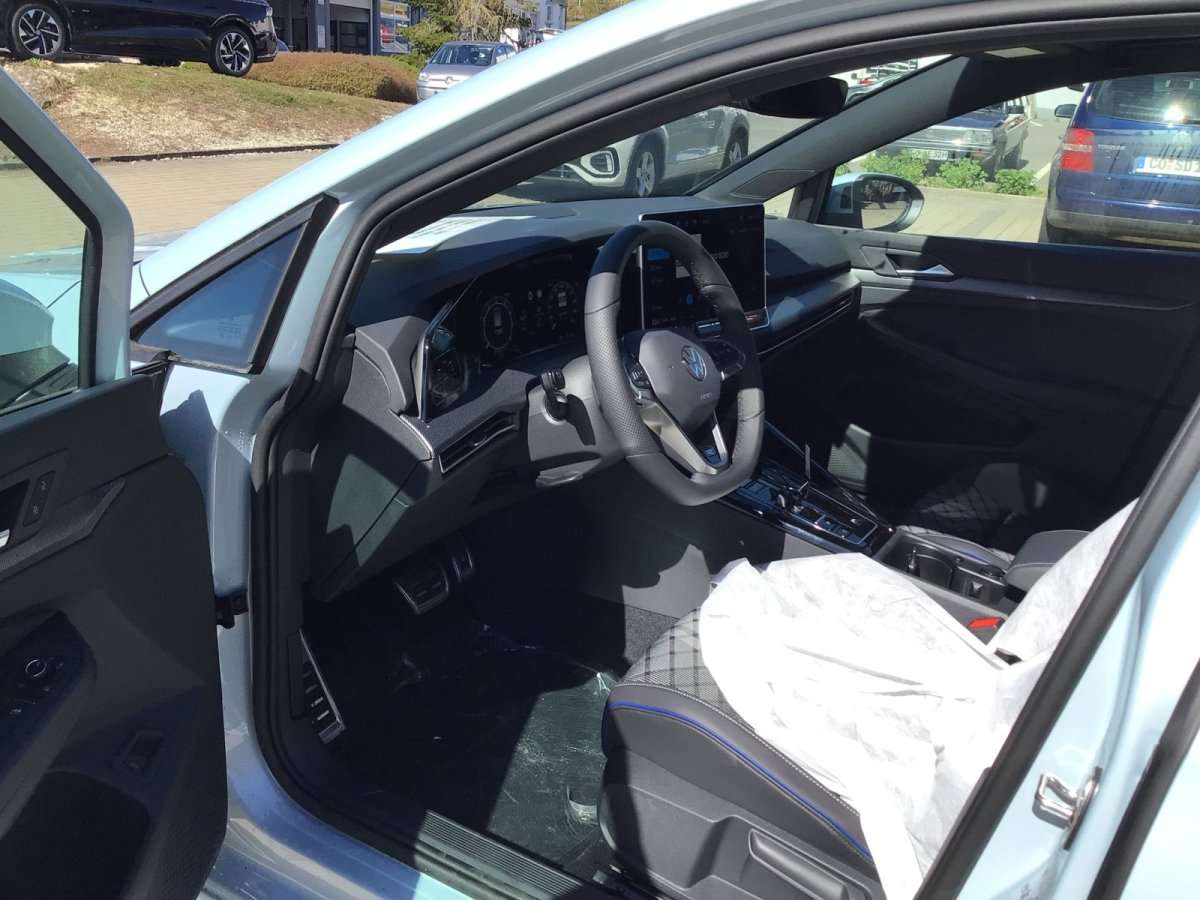 Fahrzeugbild eines Volkswagen Golf