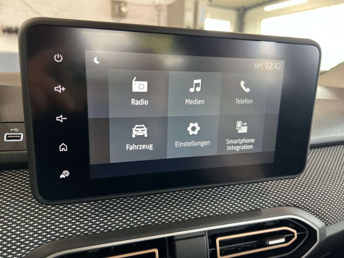 Fahrzeugbild eines Dacia Sandero