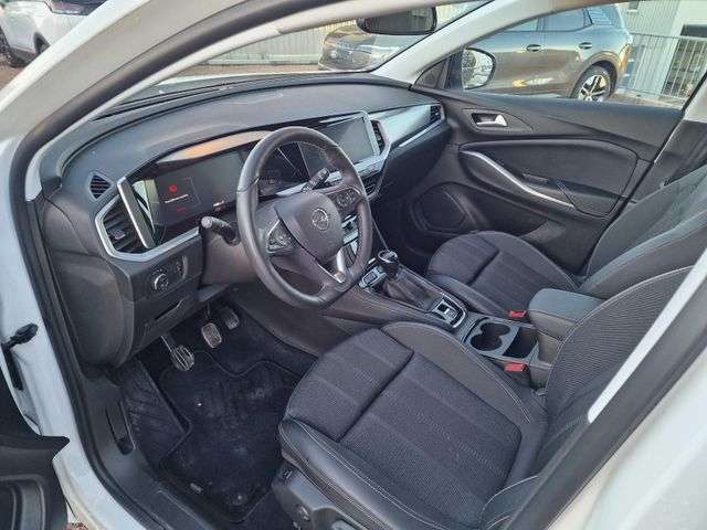 Fahrzeugbild eines Opel Grandland X