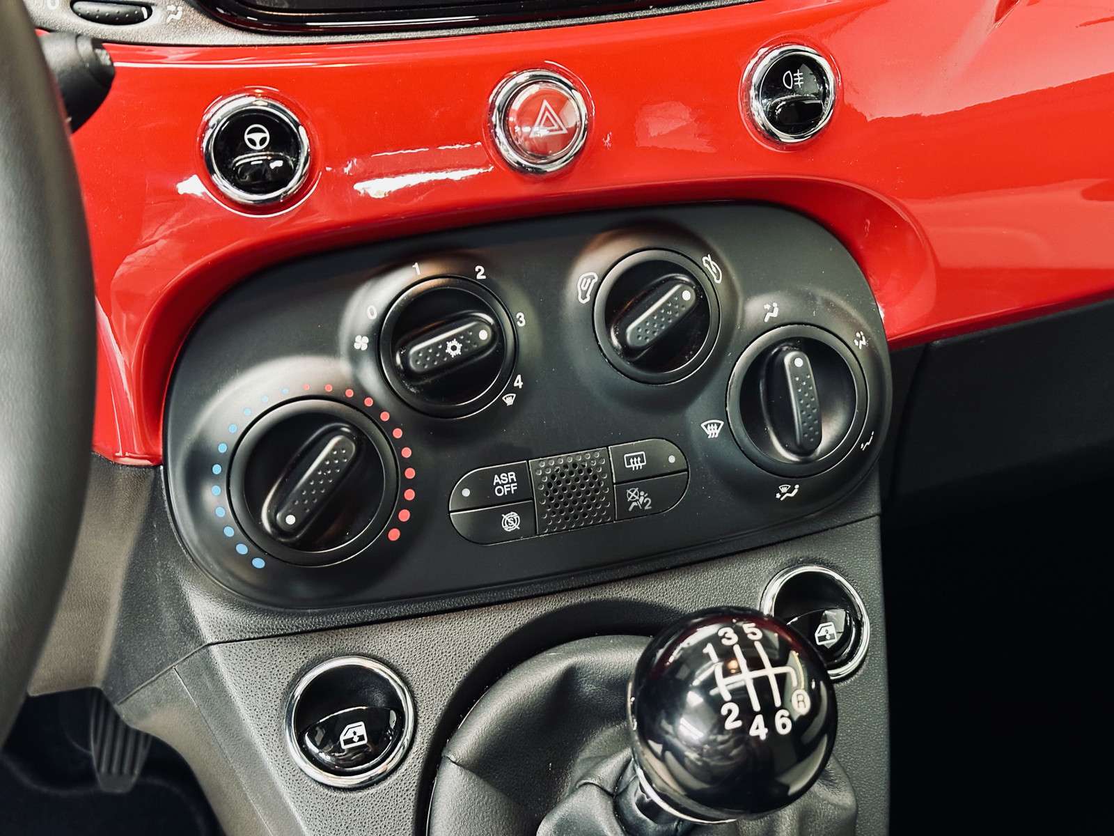 Fahrzeugbild eines Fiat 500