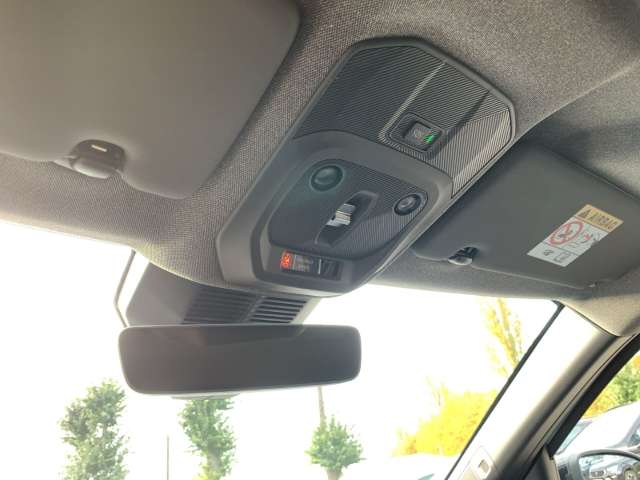 Fahrzeugbild eines Renault 4 E-TECH