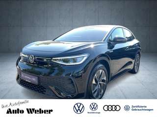 Schräge Frontansicht auf einen Volkswagen ID.5 , freigestellt