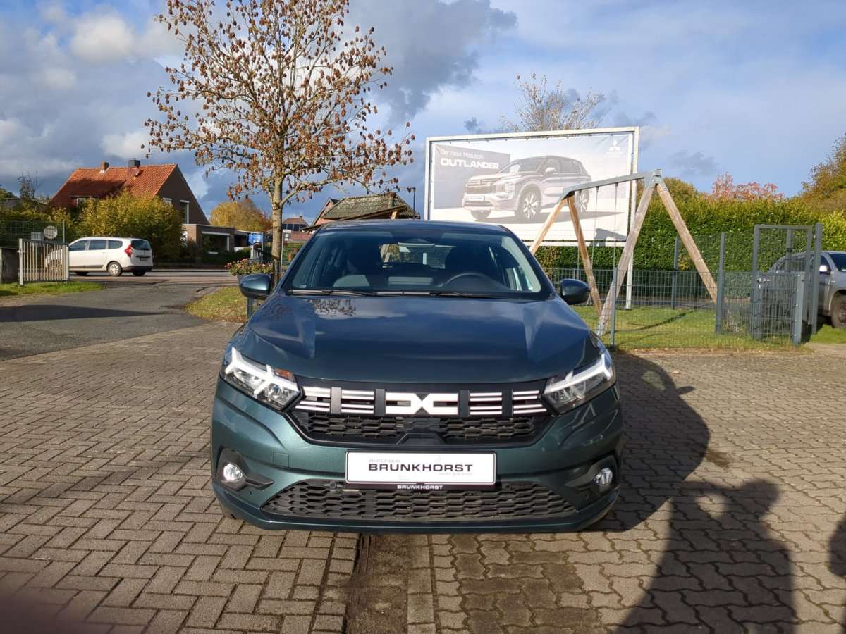 Fahrzeugbild eines Dacia Sandero