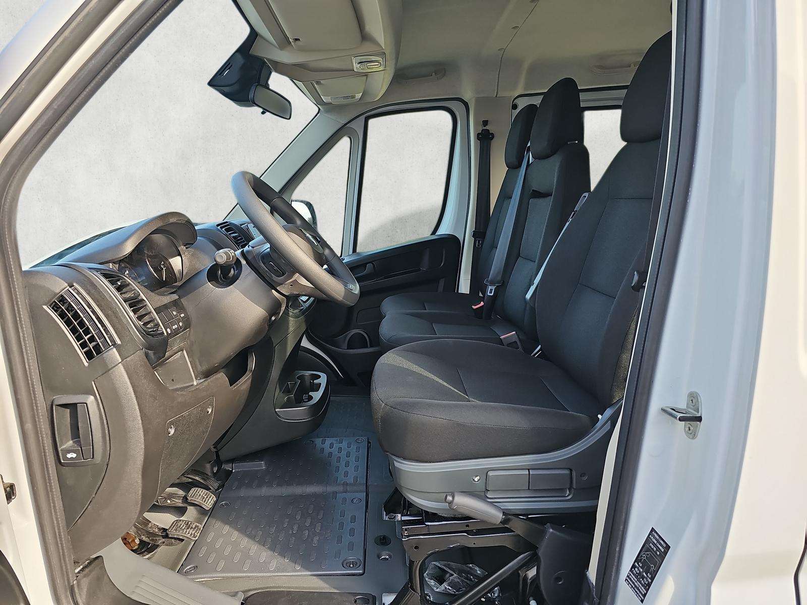 Fahrzeugbild eines Opel Movano