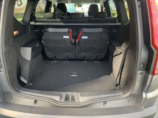 Fahrzeugbild eines Dacia Jogger