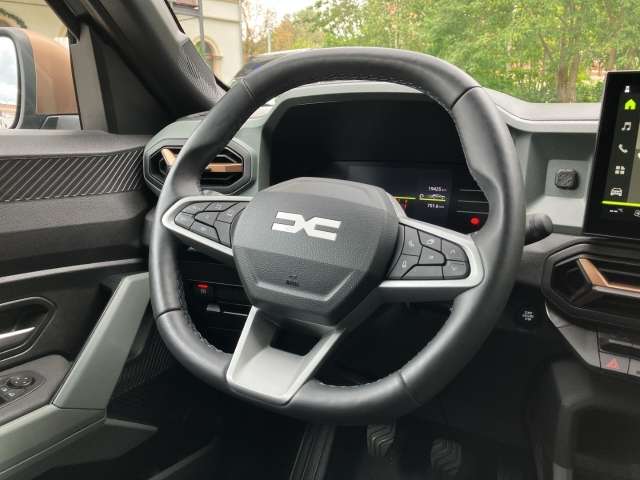 Fahrzeugbild eines Dacia Duster