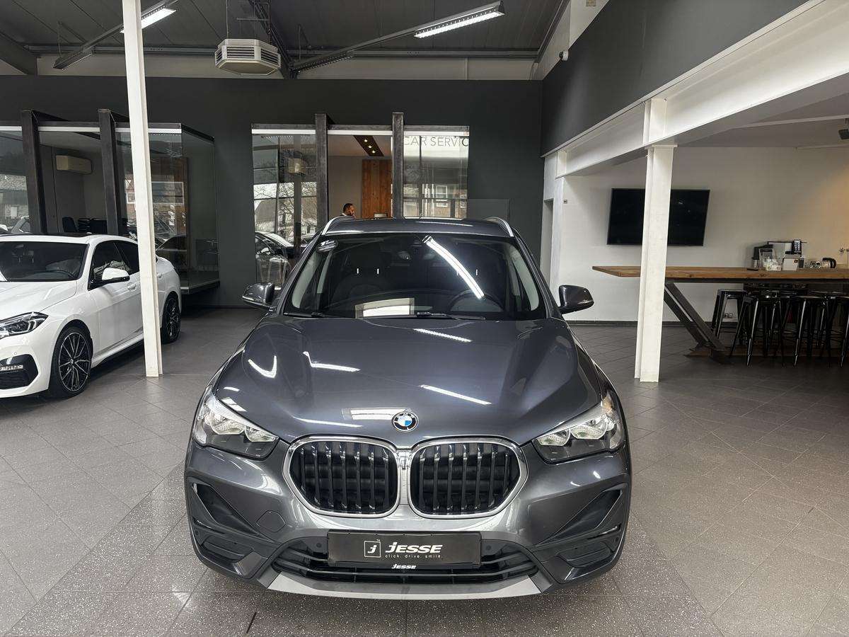 Fahrzeugbild eines BMW X1