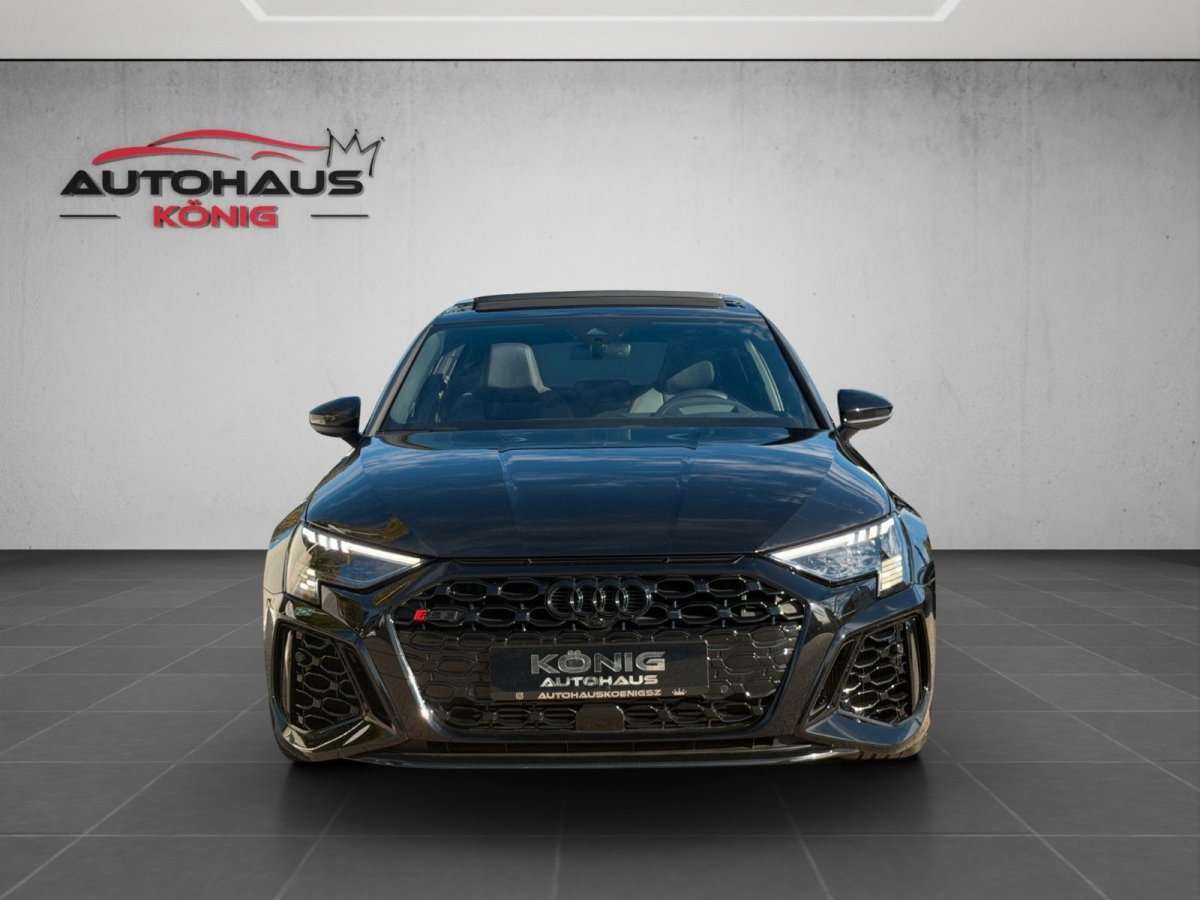 Fahrzeugbild eines Audi RS3