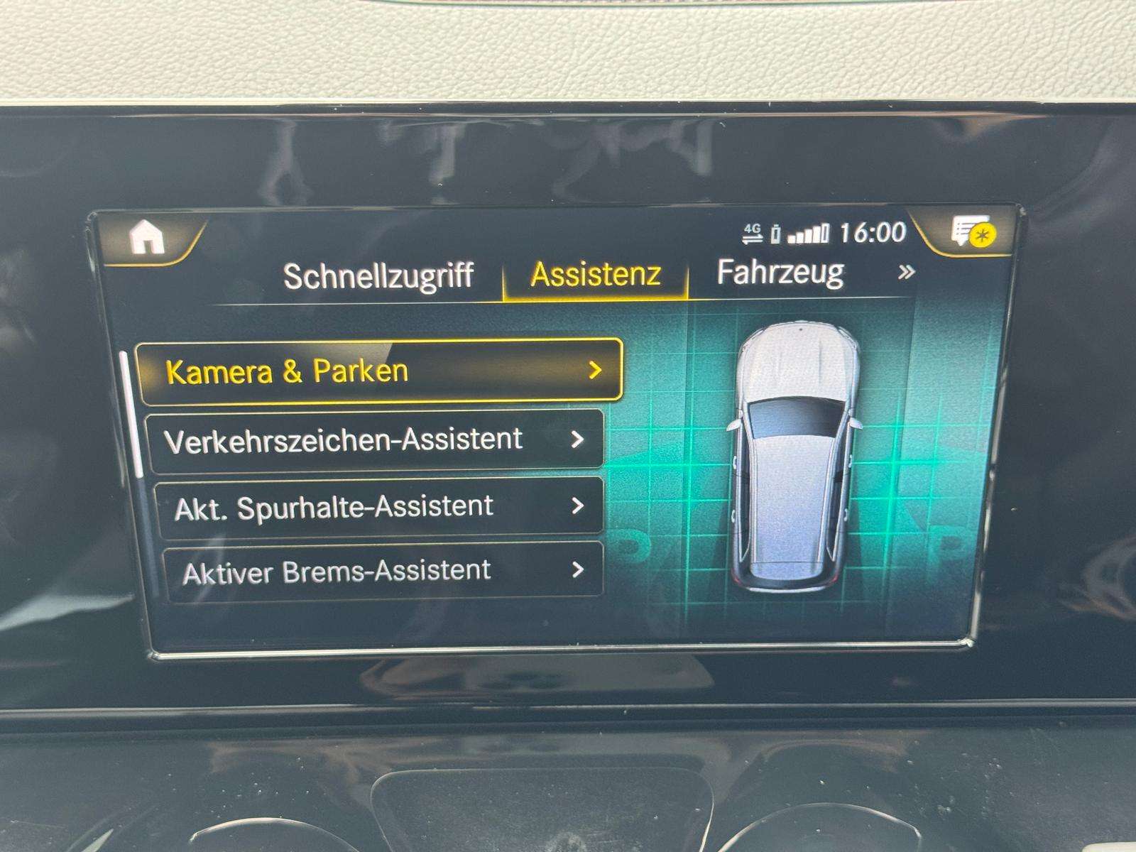 Fahrzeugbild eines Mercedes-Benz GLB