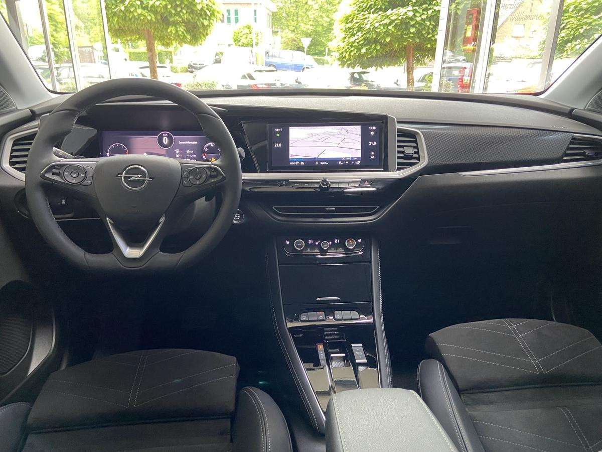 Fahrzeugbild eines Opel Grandland X