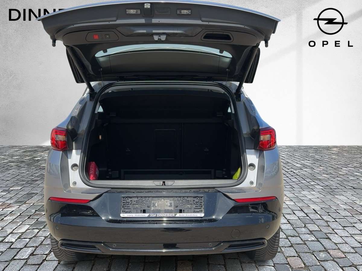 Fahrzeugbild eines Opel Grandland X