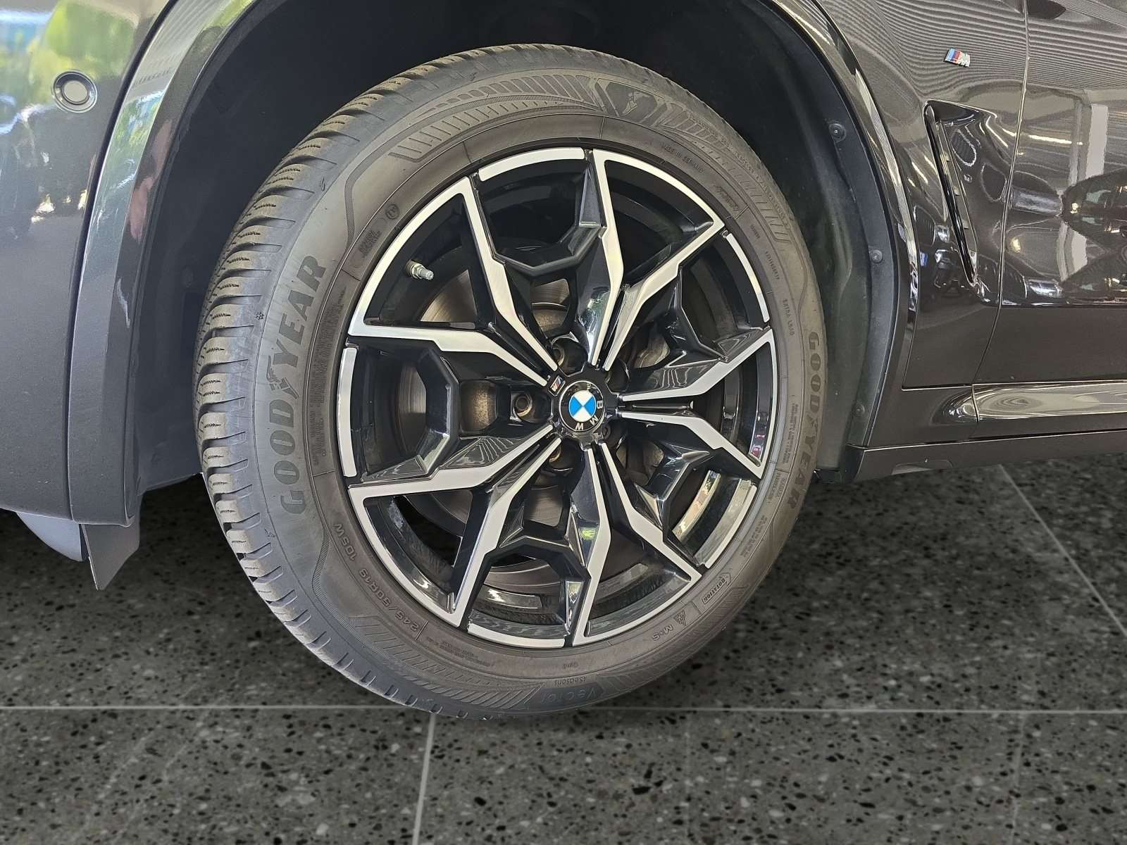 Fahrzeugbild eines BMW X4