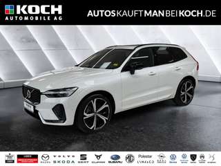 Schräge Frontansicht auf einen Volvo XC60 , freigestellt