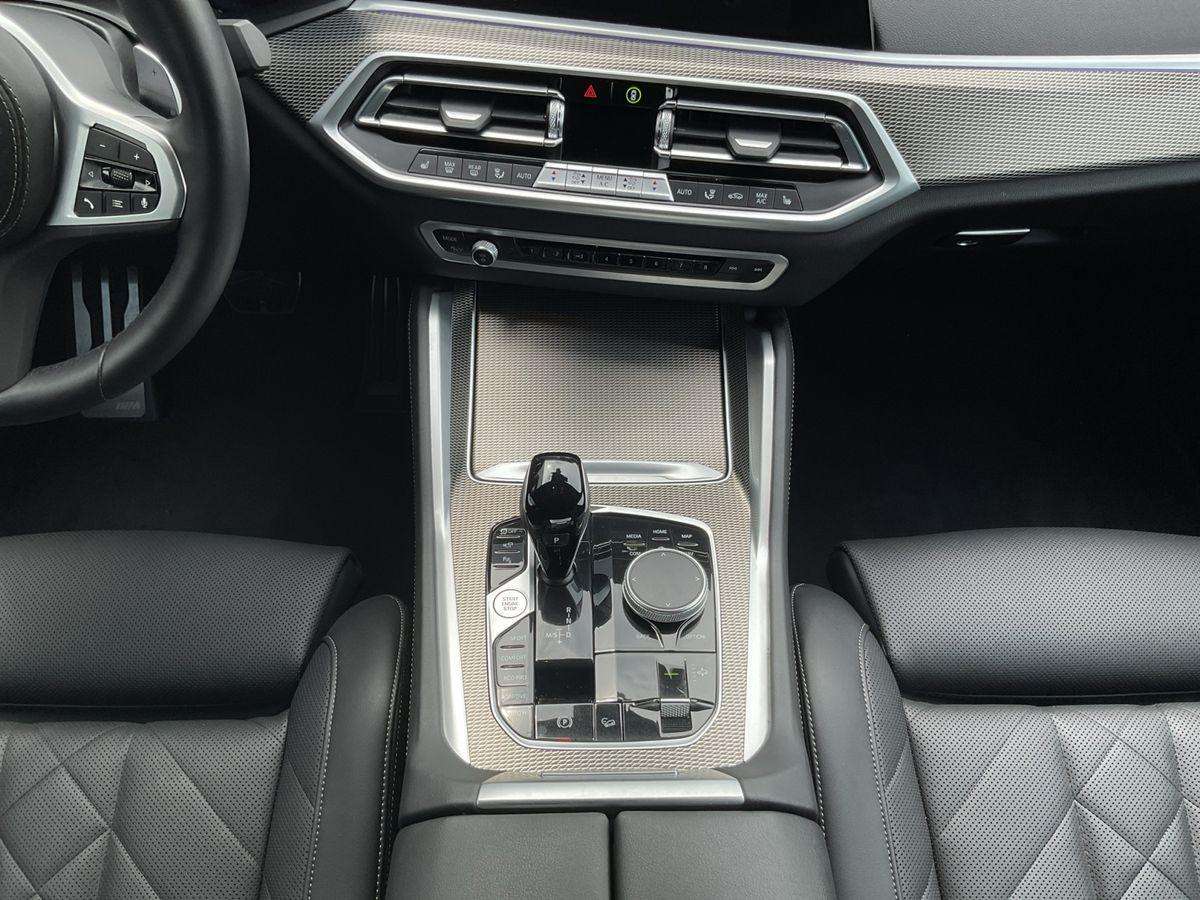 Fahrzeugbild eines BMW X6