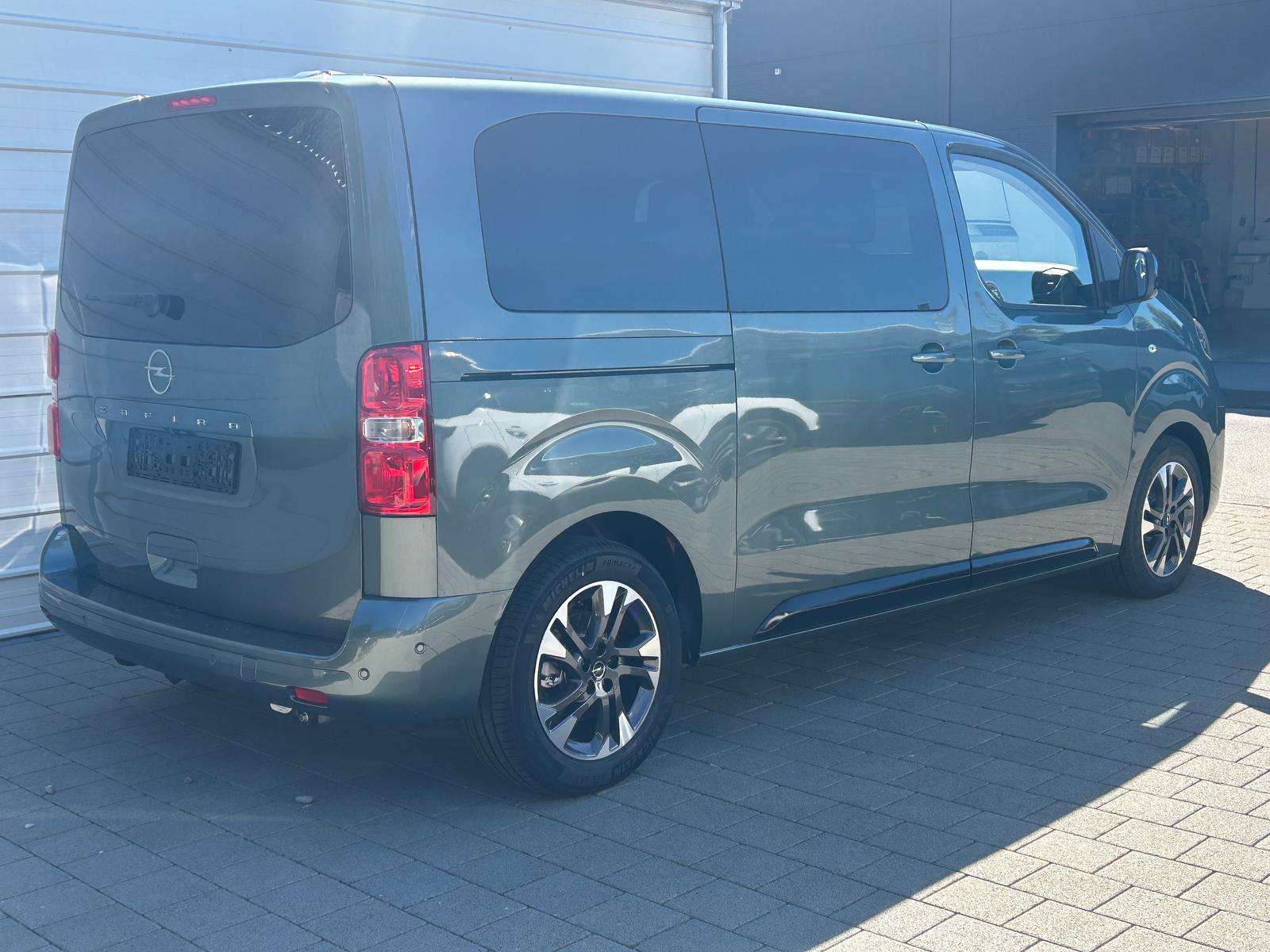 Fahrzeugbild eines Opel Zafira