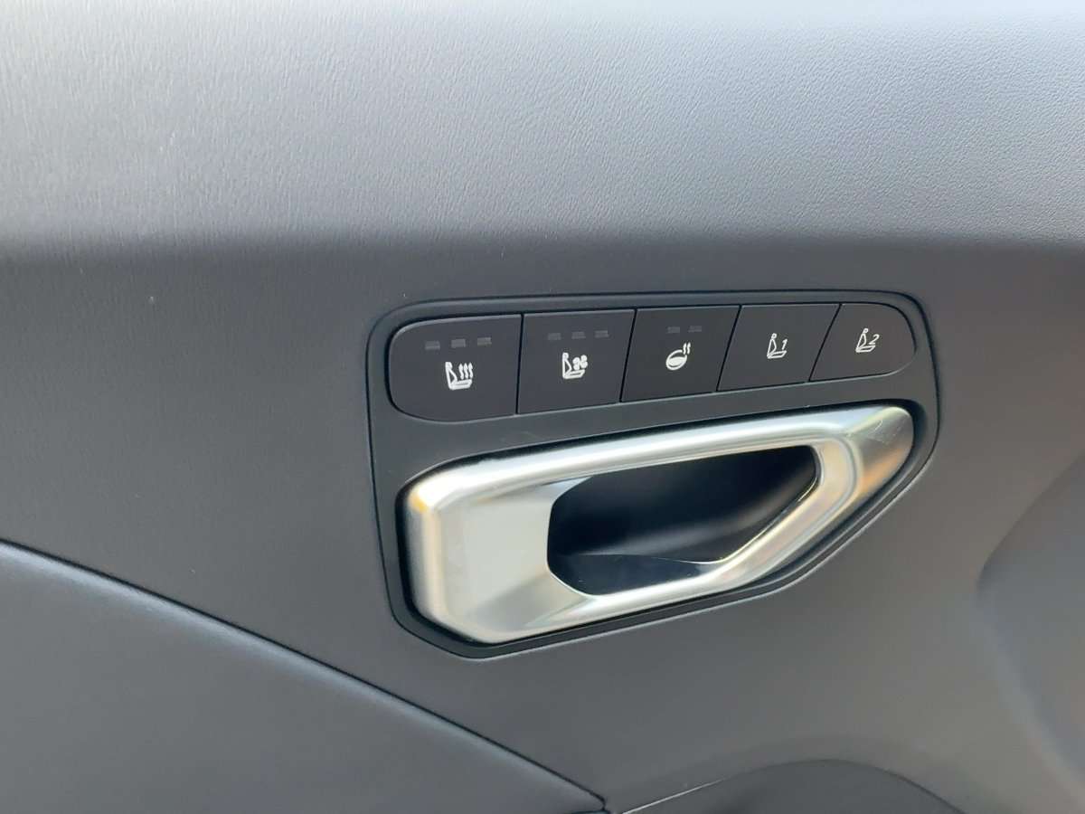 Fahrzeugbild eines Kia K4