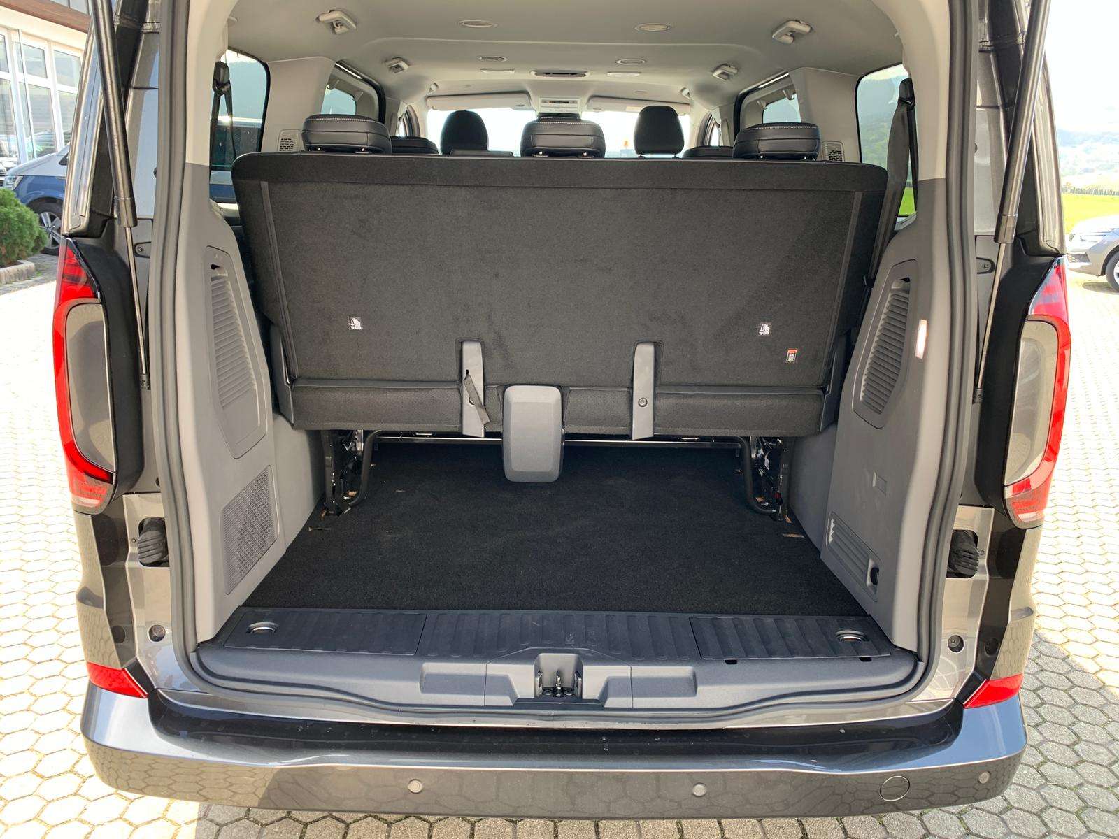 Fahrzeugbild eines Volkswagen Caravelle