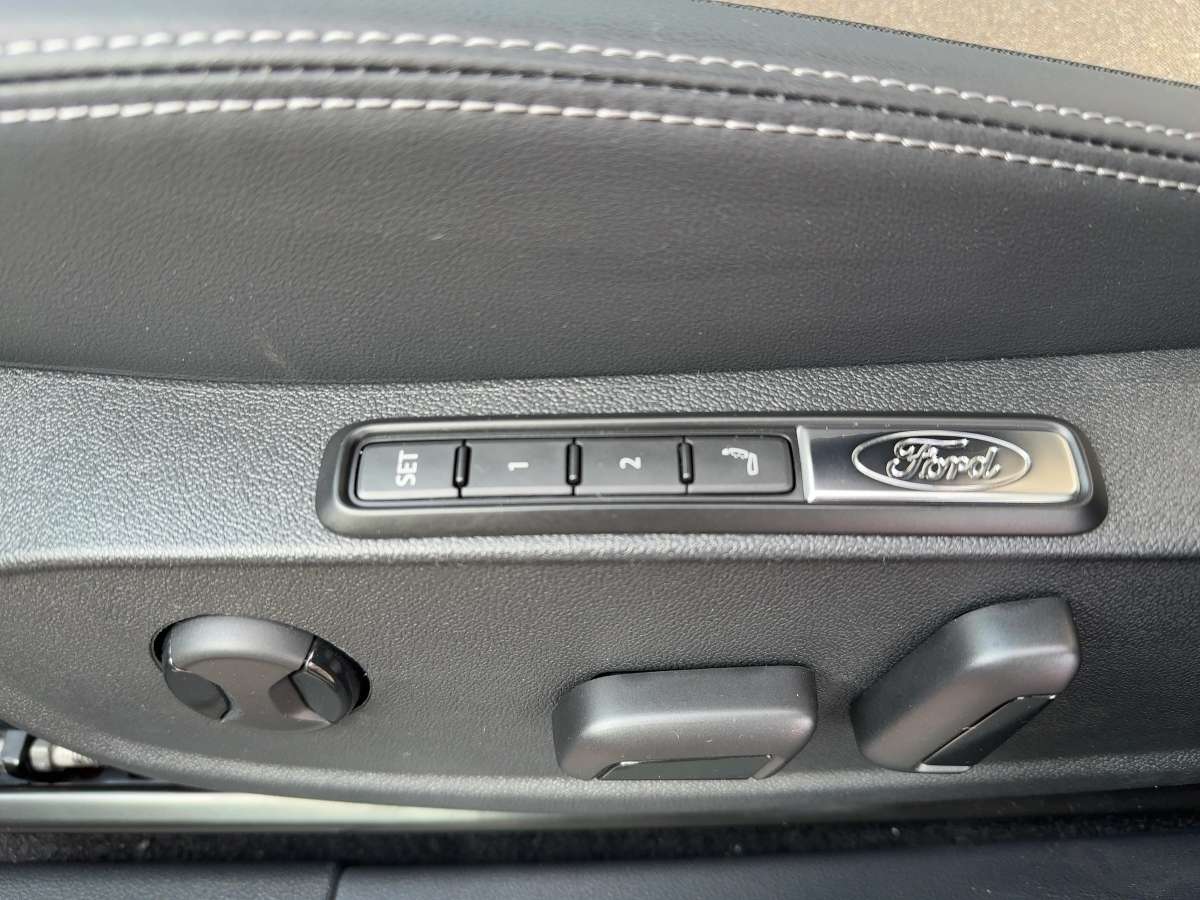 Fahrzeugbild eines Ford Capri