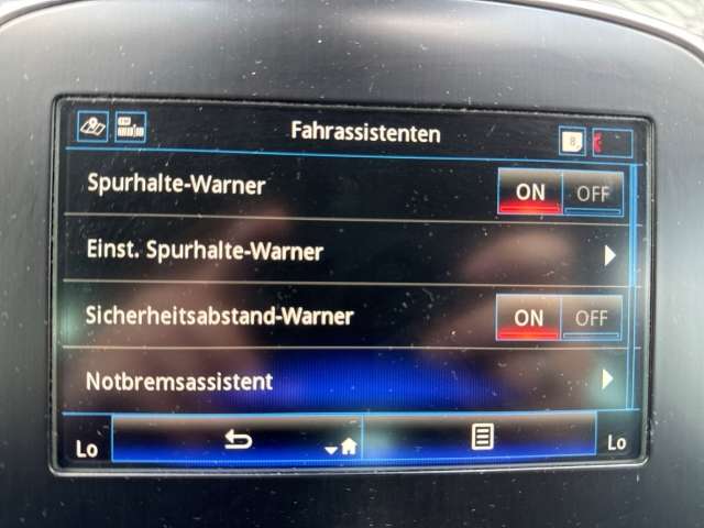 Fahrzeugbild eines Renault Grand Scénic