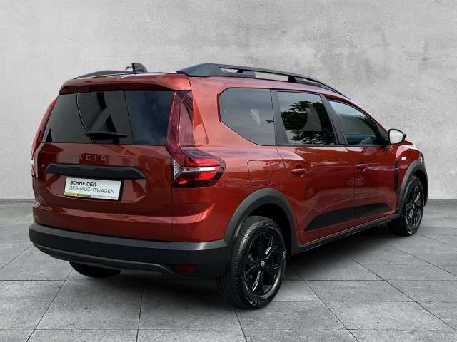 Fahrzeugbild eines Dacia Jogger