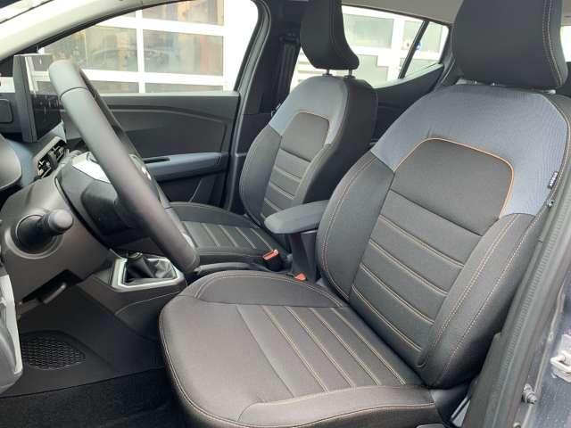 Fahrzeugbild eines Dacia Sandero