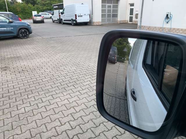 Fahrzeugbild eines Renault Trafic