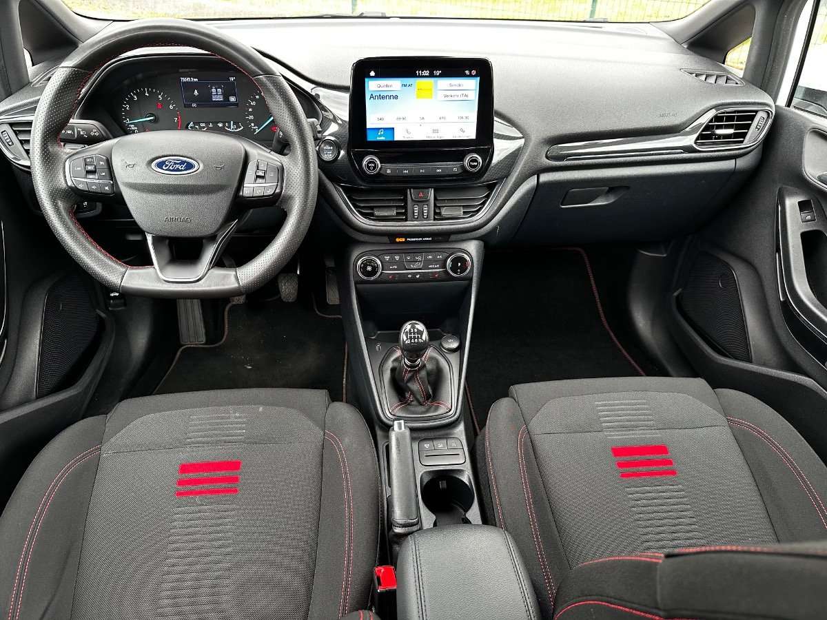Fahrzeugbild eines Ford Fiesta