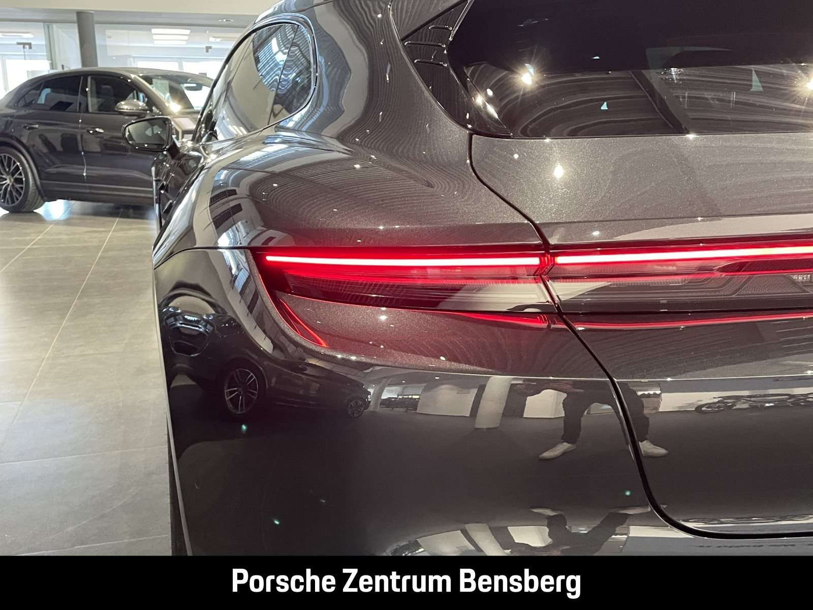 Fahrzeugbild eines Porsche Taycan