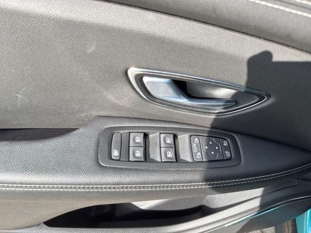 Fahrzeugbild eines Renault Grand Scénic