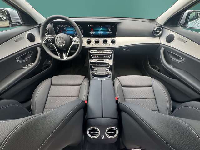 Fahrzeugbild eines Mercedes-Benz E-Klasse