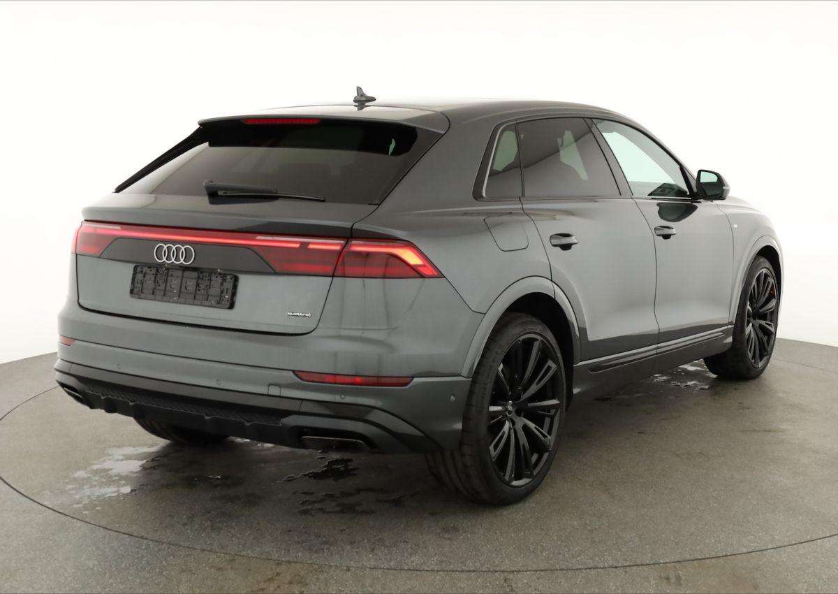 Fahrzeugbild eines Audi Q8