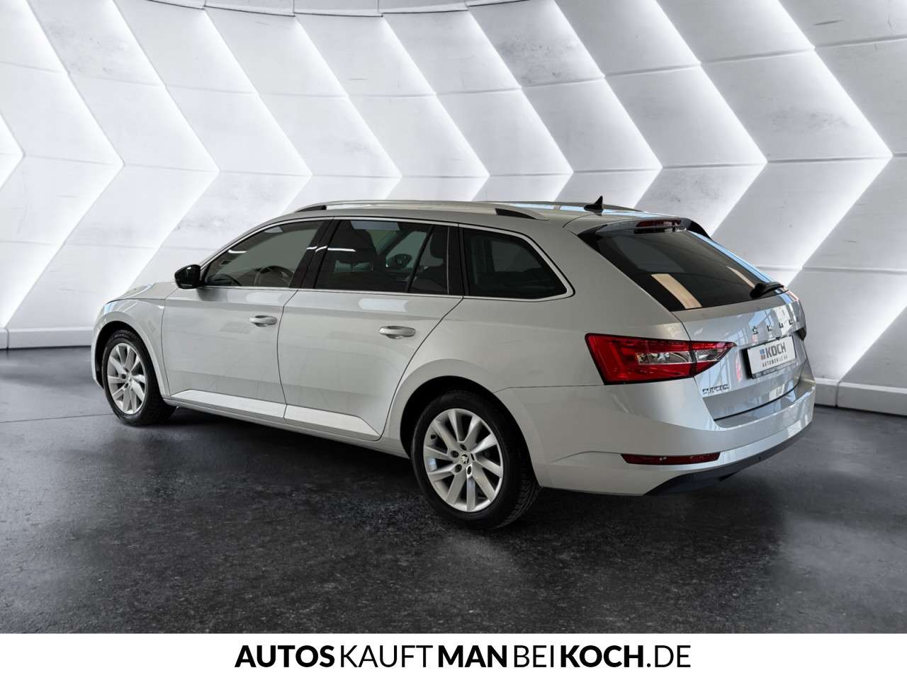 Fahrzeugbild eines Skoda Superb