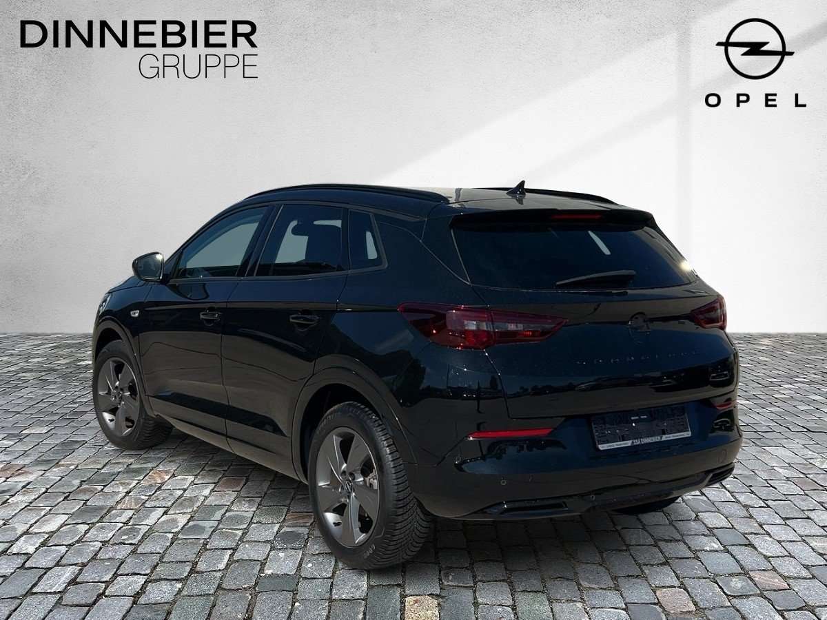 Fahrzeugbild eines Opel Grandland X