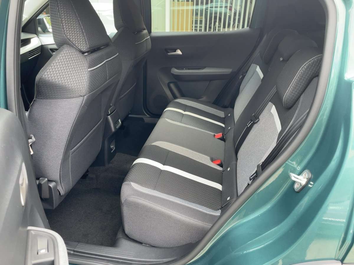 Fahrzeugbild eines Opel Frontera