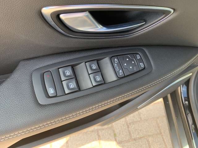 Fahrzeugbild eines Renault Grand Scénic