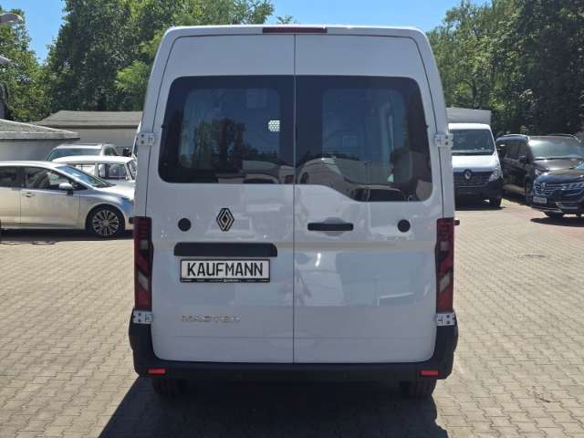 Fahrzeugbild eines Renault Master